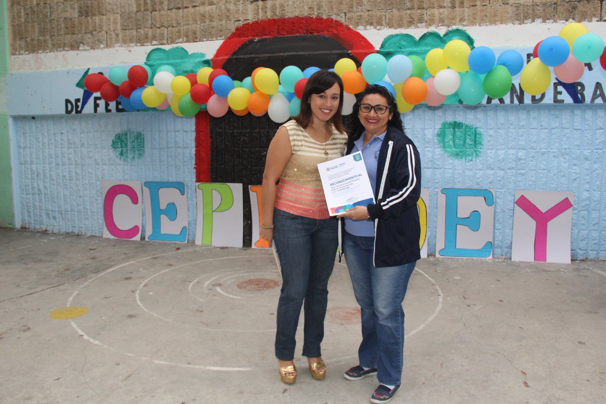 cepredey's tweet photo. Visitamos la Escuela Primaria Pedro Pinzón Sánchez, en el cierre del taller “Habilidades Para La Vida”. Los alumnos de 5to y 6to grado realizaron presentaciones de talentos inspiradas en temas que el #Cepredey llevó a su plantel. #EducarParaPrevenir #AccionesQueTransforman https://t.co/3XzSgeqIRk