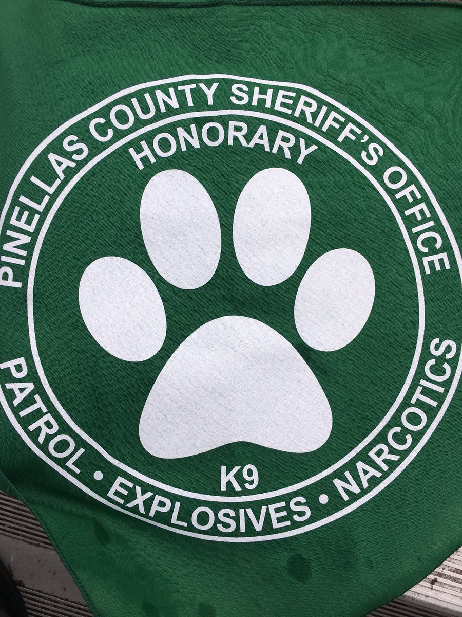 LargoPD's tweet photo. Well played @SheriffPinellas, well played🐾🐾. #K9Graduation #DogsWithJobs https://t.co/epq65SSHsg