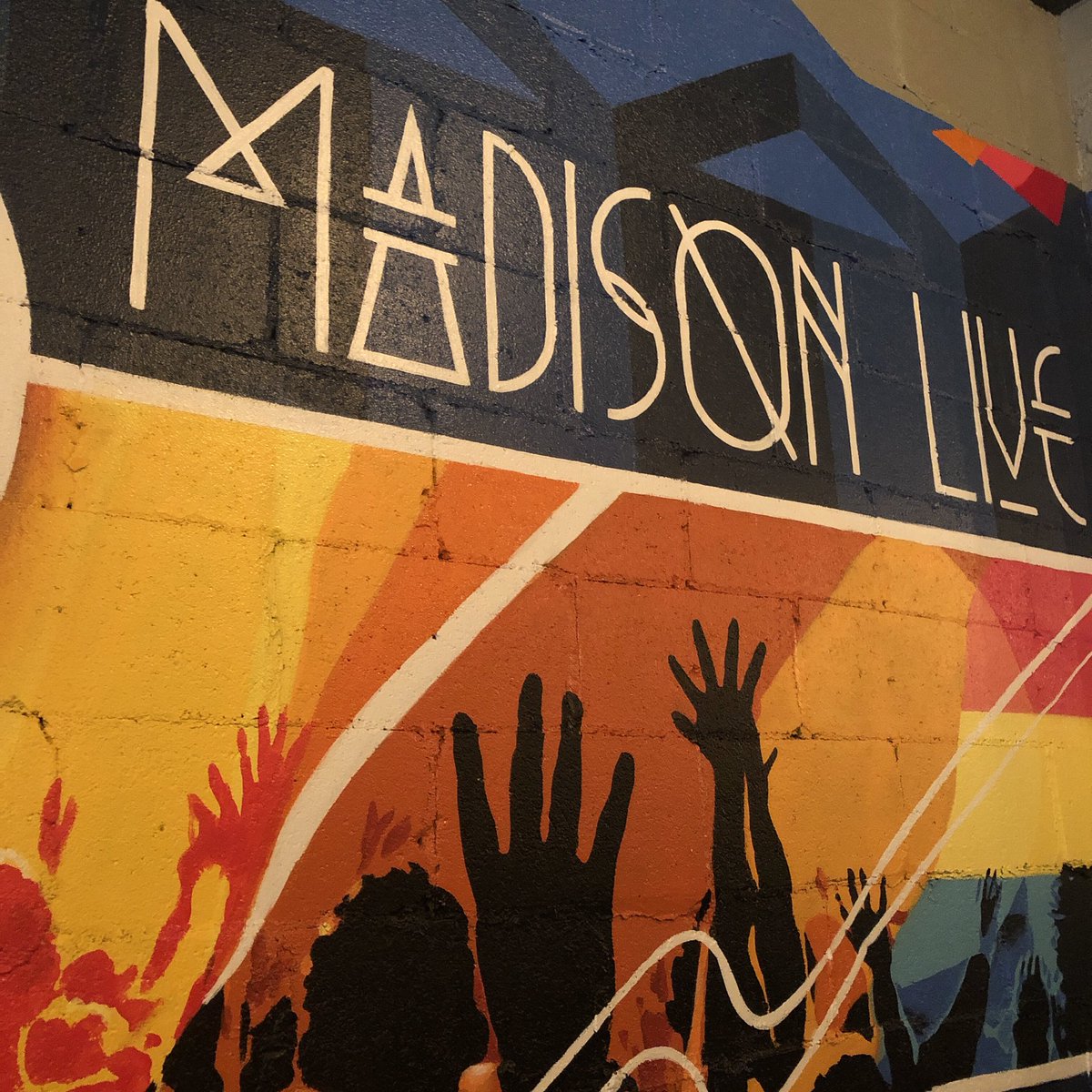 Watchfrogs's tweet photo. Surprise! We’re at Madison Live tonight with @islandbanduk - Stop on by, we’ll be on at 8 https://t.co/vFAjwDSDuK