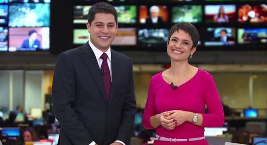 ittwres's tweet photo. Sandra Annenberg e Evaristo Costa:

-  se divertiam com piadas bestas
-  trocavam elogios
-  tinham carinho e respeito um com outro
-  falavam sobre o visual um do outro
-  e davam risadas de si mesmos

embora nao fossem casados, pra mim eles são a representação do #CasalRaiz https://t.co/QymmcwWQ77