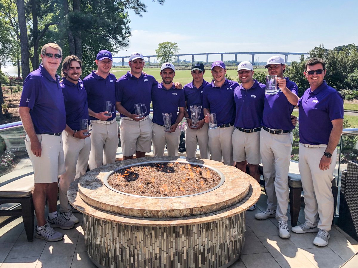 Champs! 🏆
The Frogs win the Lake Charles Invitational with a TCU 54-hole record, 817 (-47).
#GoFrogs 🏌🏼‍♂️