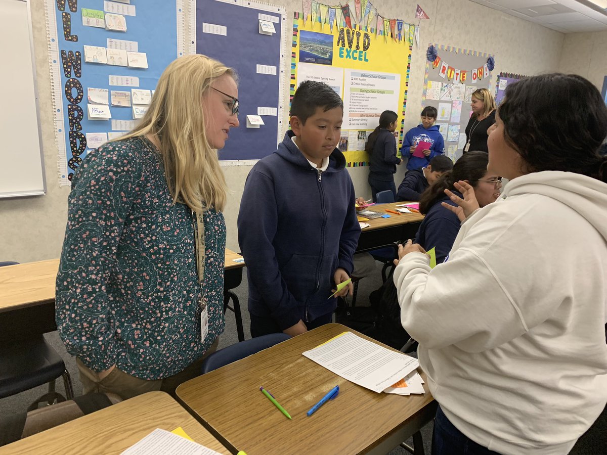 STEAMSarah's tweet photo. SMBSD District Staff join Laura Davila’s awesome AVID Excel scholars for a moral dilemma discussion. #SMBSDFamily #ECJHTitans #AVIDExcel @polygrad @NicWiseman19 @michelesioredas https://t.co/CmNiDqKzfG