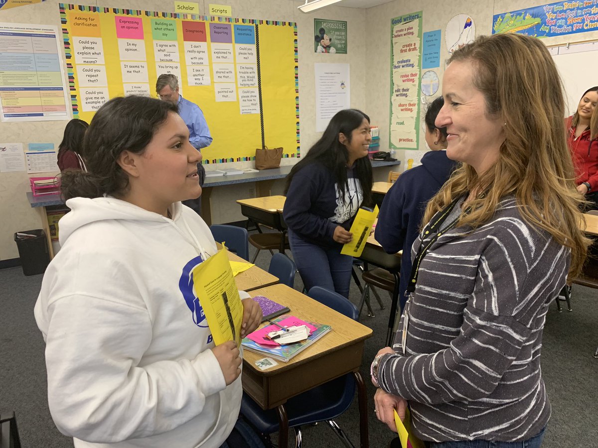 STEAMSarah's tweet photo. SMBSD District Staff join Laura Davila’s awesome AVID Excel scholars for a moral dilemma discussion. #SMBSDFamily #ECJHTitans #AVIDExcel @polygrad @NicWiseman19 @michelesioredas https://t.co/CmNiDqKzfG