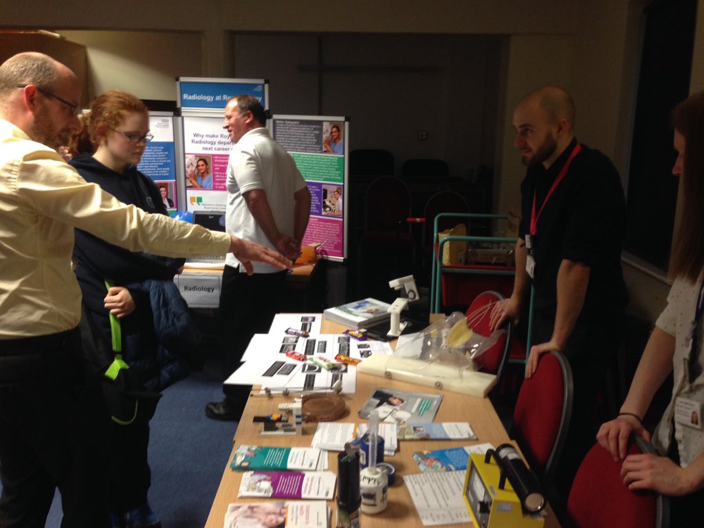 GailDistefano's tweet photo. What is Medical Physics??? I enjoyed inspiring students to consider a career in Healthcare Science, as Medical Physicists @RoyalSurrey Careers Event.@NicolleDunkers @WeHCScientists @catherinemross https://t.co/XQhIbBOiuQ