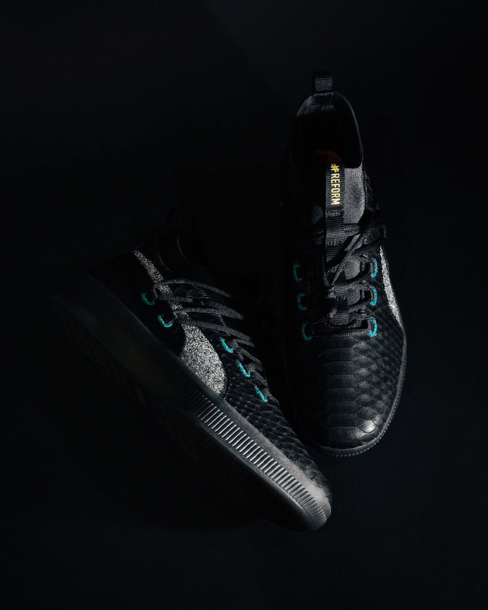 atmos_usa's tweet photo. Custom made Puma Clyde Court Reform designed and manufactured at the UBIQLAB for @meekmill. This special edition shoe is made of python and Swarovski crystal. Only 2 in existence. #UBIQ #TheWorldOver #Puma #UBIQLAB https://t.co/MfiAMZIokA