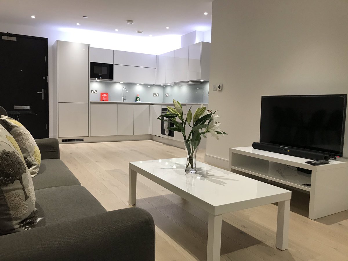 limited_cloud's tweet photo. Come stay with us at our brand new built luxurious apartments in Canary Wharf. @yourcanarywharf @servicedapts @ServicedapartUK #travel #Corporate https://t.co/2M9jrMbR4g