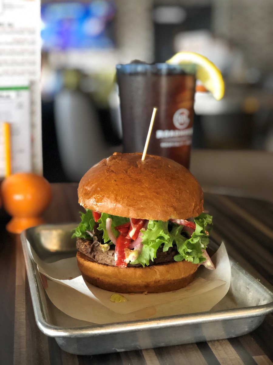 spankysroadhous's tweet photo. @spankysroadhous welcomes the #ImpossibleBurger!!  It’s 100% plant base patty!! We paired it with delicious spring mix, roasted red peppers, pickled onions and a fresh pesto #aioli!!  #Vegans and #vegetarians everywhere...Welcome to Spanky’s, we have it all! https://t.co/TrV8j2BO6h