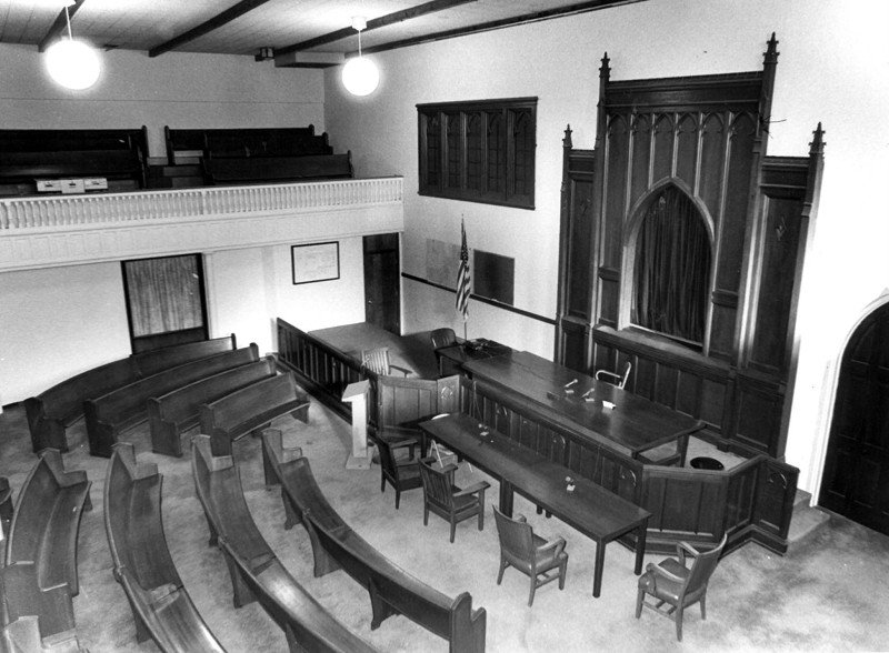 journalnews's tweet photo. 16 amazing black-and-white photos of the historic Butler County Courthouse https://t.co/mDArwuMp8i https://t.co/OYSCGMATsp