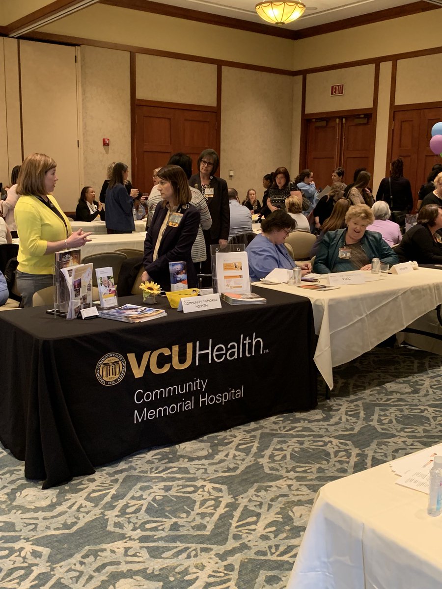 VCUHealthJobs's tweet photo. We're having a great time meeting all of the attendees at tonight's experienced nurse educational program and career event @lewisginter!
#Nurse #NurseJobs #RVA https://t.co/QdiCPA6Hwt