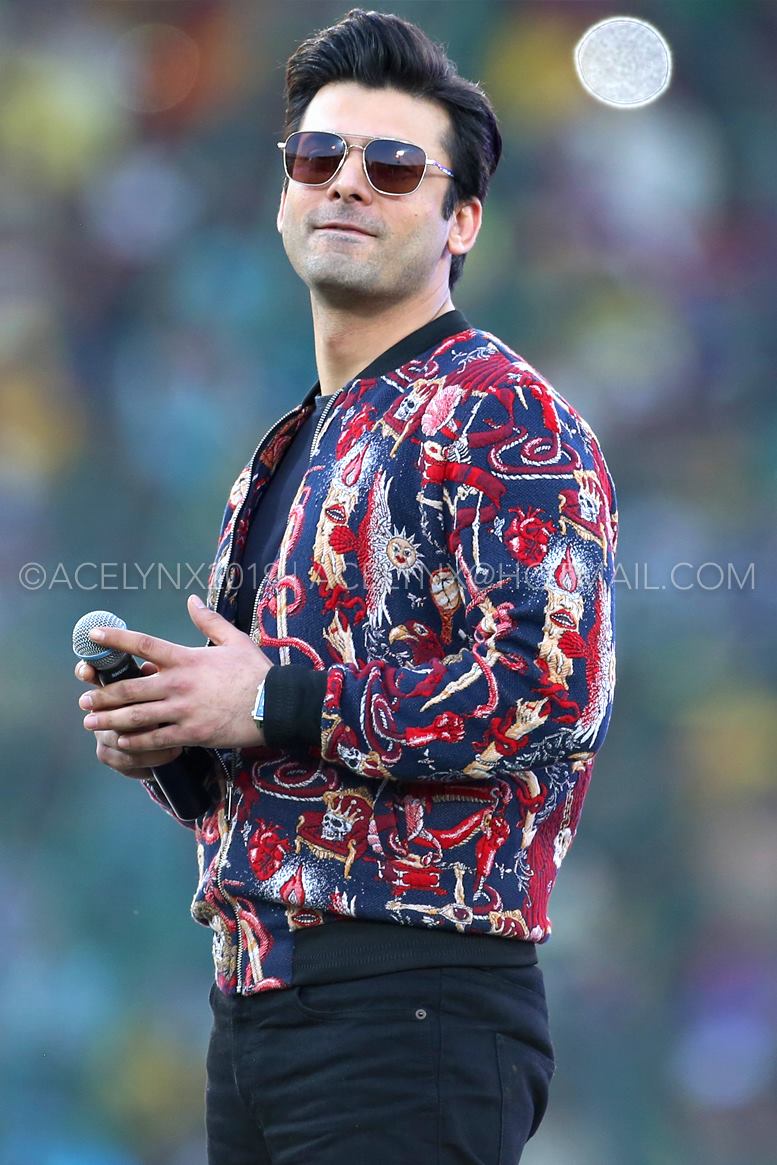 TeamFawadAKhan's tweet photo. . #FawadKhan at the closing ceremony of #PSLFinal in Karachi. (2) https://t.co/UO1gQ5D418