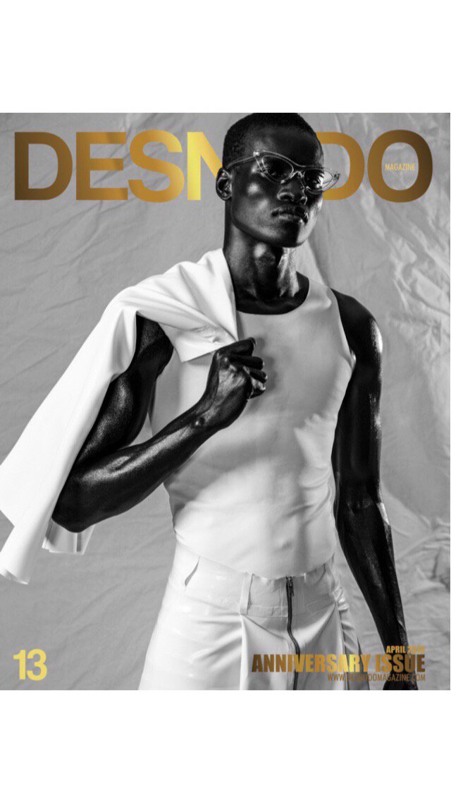 LizbellAgency's tweet photo. MONYWIIR On the Cover of @desnudomagazine 13th Issue 🔥🔥🔥Photographed by @jamie_mann
Stylist @jasonpillay
Grooming by @lbartists @pincottmakeup
#lbmodels @monywiirdeng
#malemodel #editorial #cover ##fashion #style #malesupermodel #desnudo #canadianmodel https://t.co/pLSp0KGgOD