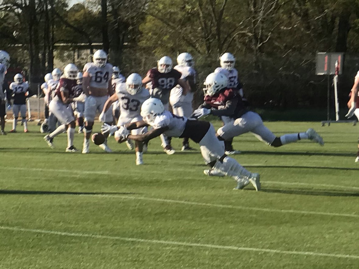 dialcole13's tweet photo. #SpringPractice2K19 https://t.co/6RRfFzCgzi