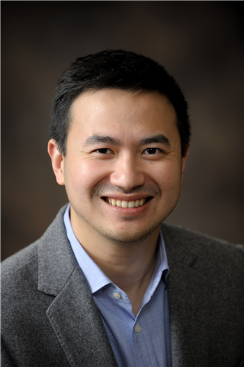 NanotechIL's tweet photo. Songbin Gong, assistant professor and Intel Alumni Fellow in Electrical and Computer Engineering, has been selected to receive a 2019 Dean’s Award for Excellence in Research.  https://t.co/bCHJTAH0bg https://t.co/9qyQlfgcLB