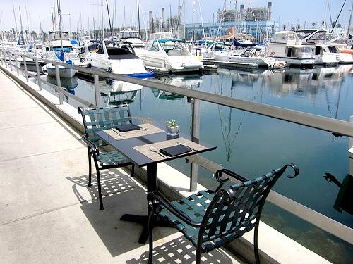 How about a lovely boat view with your lunch? Yes, please! 🛳️
#baleenkitchenla
#redondobeach
#southbay
#waterside
#lunchtime