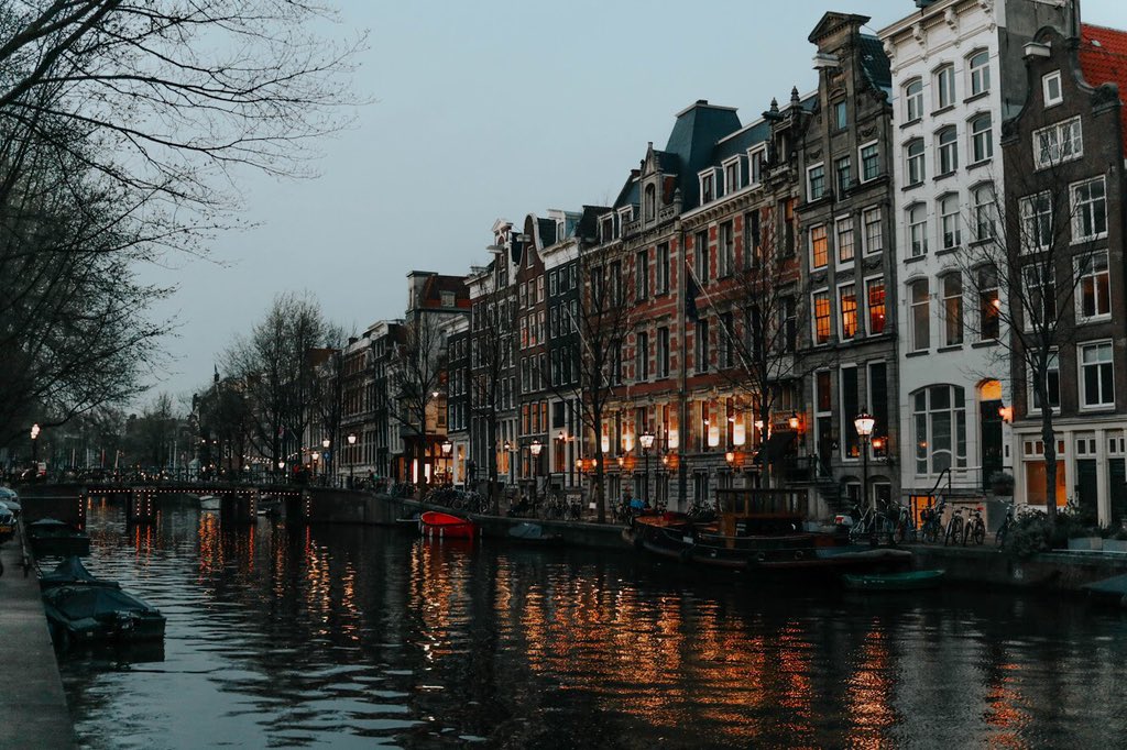 michaela_fk's tweet photo. Amsterdam https://t.co/CSFmAKzpNR