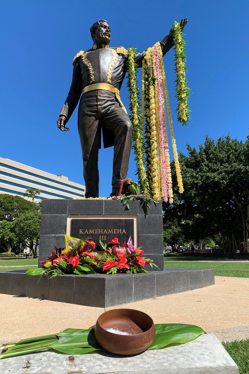 PBRHAWAII's tweet photo. Friday, March 15, 2019 was the first lei draping of the new King Kamehameha III statue at Thomas Square Park. Hauʻoli lā hānau Kauikeaouli! https://t.co/Nn6y9ELuSI