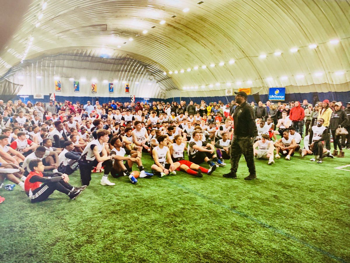 NxgnCamps's tweet photo. When your dream is to help others accomplish their dreams THIS HAPPENS! 250 athletes show up for an event for 200 athletes. #NextGenNJ https://t.co/ydtT8eM4am