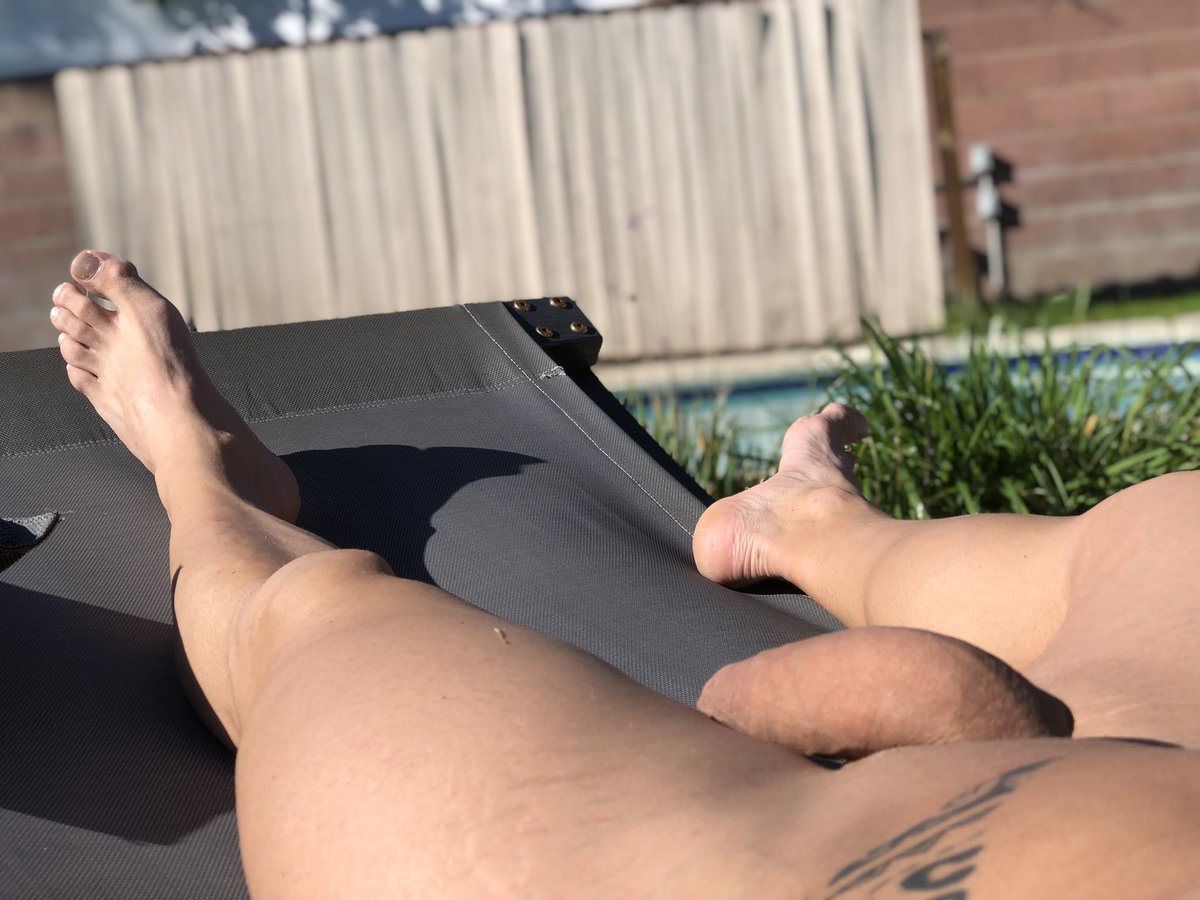 DoriandelIsla's tweet photo. Shooting for #pornstarplatinum done, it’s time to chill! https://t.co/27QAWbdefz