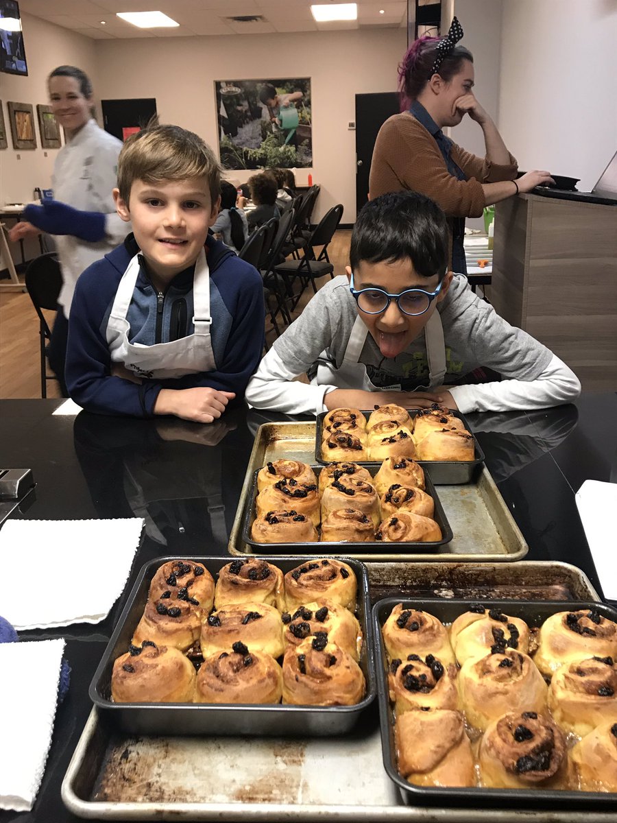 Project_CHEF's tweet photo. We were busy bees in the #springbreakcamp kitchens today, making a bounty of #breakfast items including #fruit kebabs, #muesli in a jar, #frittata loaded with #veggies, and gooey #maplecinnamon buns! #kidscancook #freshoutoftheoven https://t.co/AIX2kxsyMy