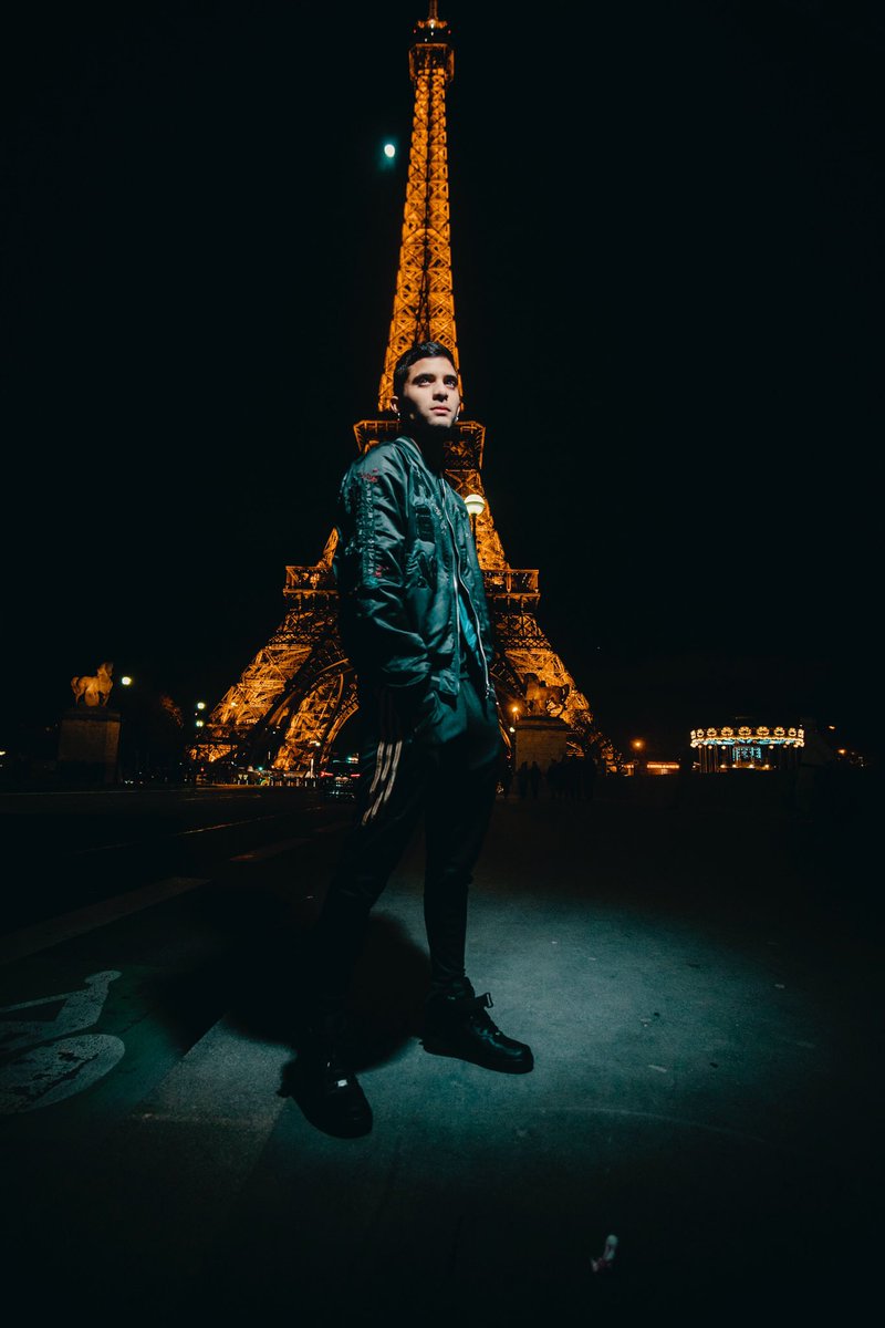 ErickBrianColon's tweet photo. Todavía no me creo que nuestra música ha llegado a lugares tan hermosos como este!! Que gran sueño para mi estar en esta ciudad tan maravillosa e impresionante! ❤️ https://t.co/dv2HZ72SGR