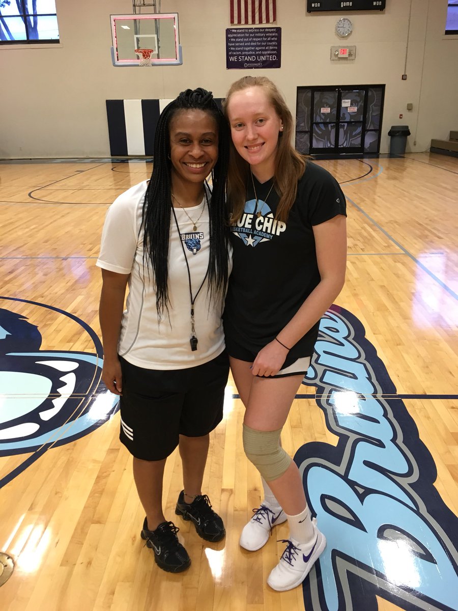 lmbowen01's tweet photo. PIU WBB’23 🏀💙‼️ https://t.co/EiUADgEw05
