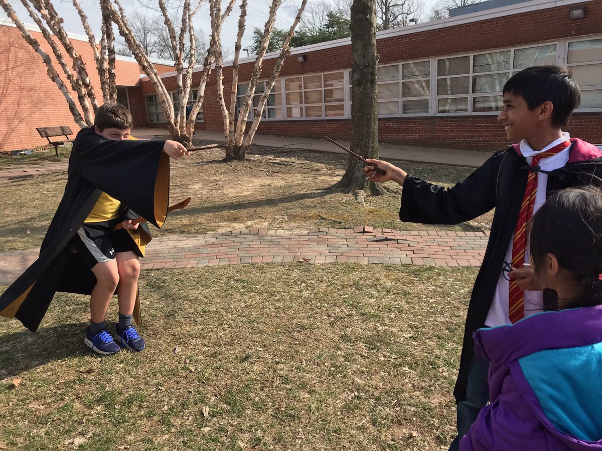 5thGradeBHES's tweet photo. One of our FAVORITE days in 5th grade!! What a blast, wizards!!! https://t.co/rFN8hmD9Ok