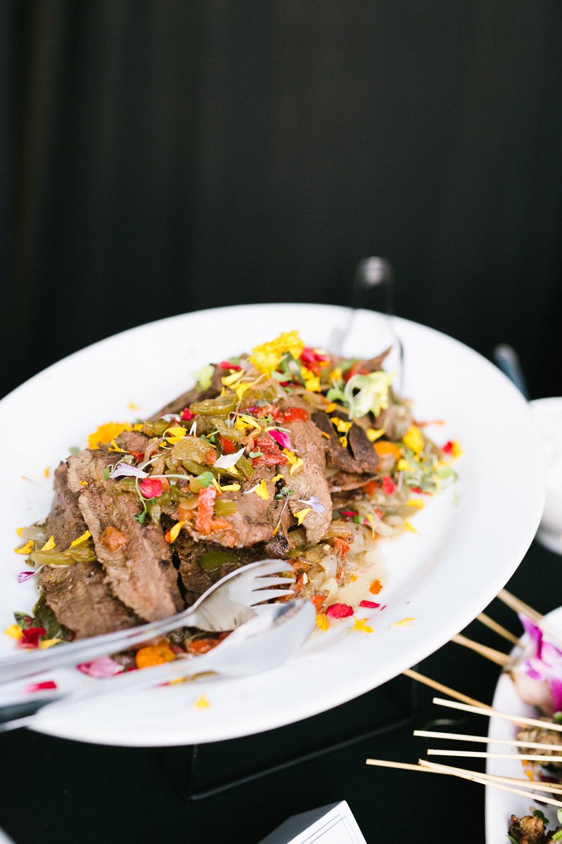 ChefShelby's tweet photo. Our Grilled Chicken Skewers with Tzatziki Sauce and our Beef Shawarma with Sautéed Red Bell Peppers add a splash of color to any buffet 😍

Voting for @seattlebridemag Best of 2019 Awards is open until tomorrow.
We hope you’ll consider voting for us! https://t.co/XTrKFwTF0F