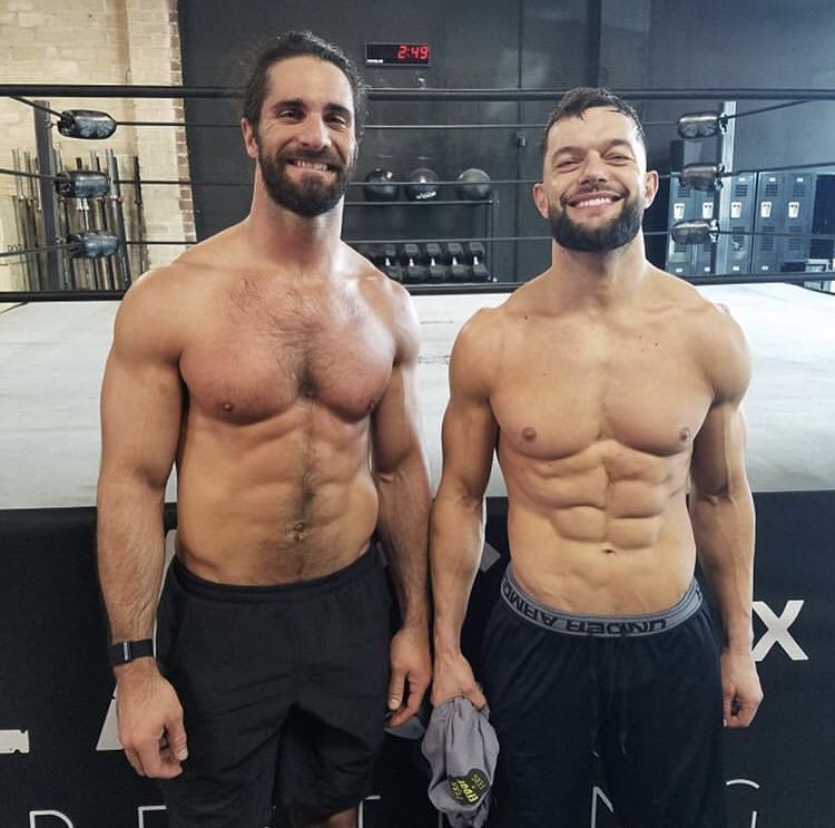 ddritzenhein's tweet photo. This is my and @Bilbodatoad after we really workout abs for a couple of months #CoreOClock https://t.co/COGdOJ1Ekw