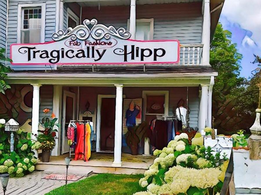 kawarthaNOW's tweet photo. Experience a Canadian spring getaway in #Lakefield @SelwynTownship. Enjoy big-city amenities in a quaint small town with a rich cultural heritage. Part 3 of a 3-part series on Canadian getaways @pktourism - https://t.co/aeA1EbPdst https://t.co/mdOBGt8mjq