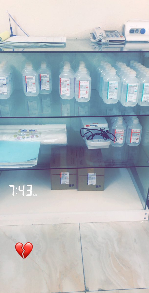 ﮼نيلوفر. tweet media