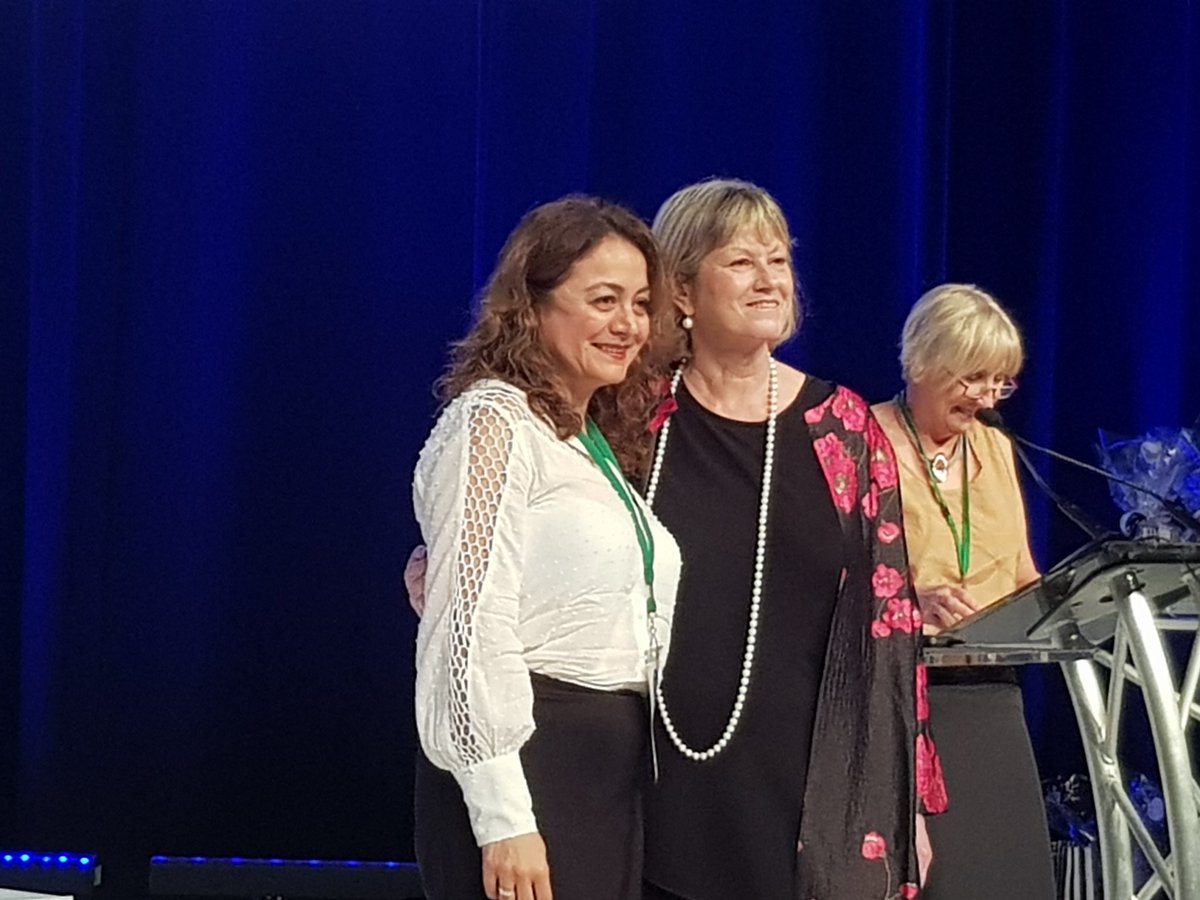 tashfromoz's tweet image. Congratulations @nasrin_javid on being awarded the prestigious David Henderson-Smart Award at #PSANZ2019 to support your research on #vasaprevia #vasapraevia. Well done Nasrin!