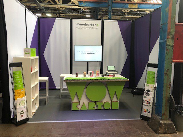 Vouwkarton's tweet photo. Gisteren lanceerde @Vouwkarton de WOW-karton campagne. Benieuwd hoe je jouw merk ook WOW kan maken met vouwkarton? Kom vandaag naar onze stand B03 op het NL Packaging Event in Amersfoort! #WOWkarton #vouwkarton #NLPackagingEvent
https://t.co/vcnBnFiKuC https://t.co/Kj5ETowDAS