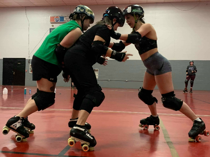 OVRollerGirls's tweet image. What do we love about derby? We're basically a girl gang. A sisterhood full of tough, hardcore women. 
.
.
.
.
#OhioValleyRollerGirls #OVRG #DerbyTwitter #RollerDerby #Follow #SkaterGirls #HitLikeAGirl