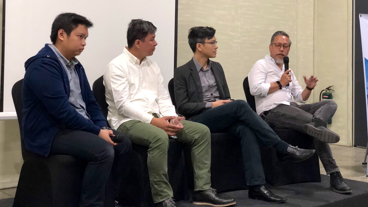 pearlpayinc's tweet image. Great discussion on #FintechPH with @spark_siklab Seed[IN] @jayfajardo CEO of @launchgarage