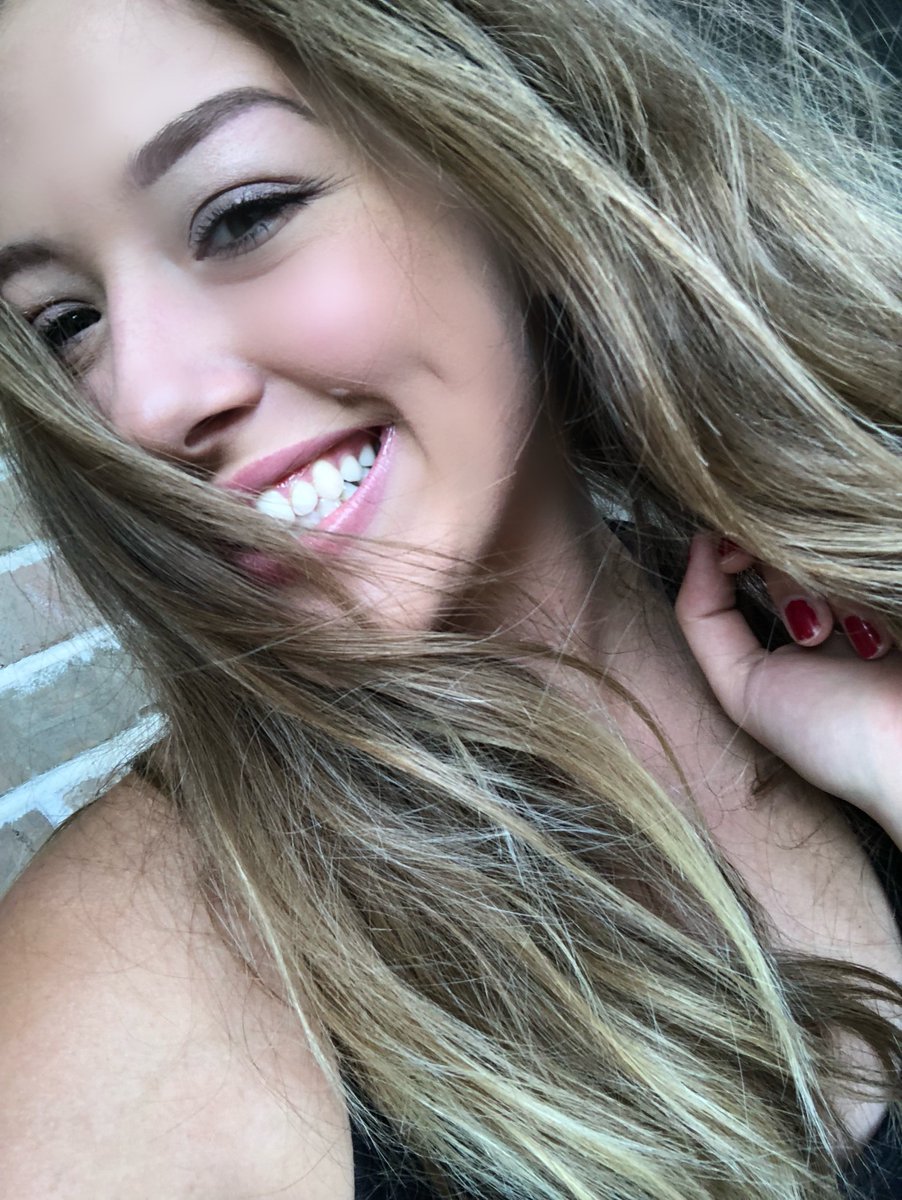 averylebow99's tweet photo. Deactivating this account so if you wanna find me hmu on Facebook with the old folk 😂👌🏻 https://t.co/3Mxvc20I5t