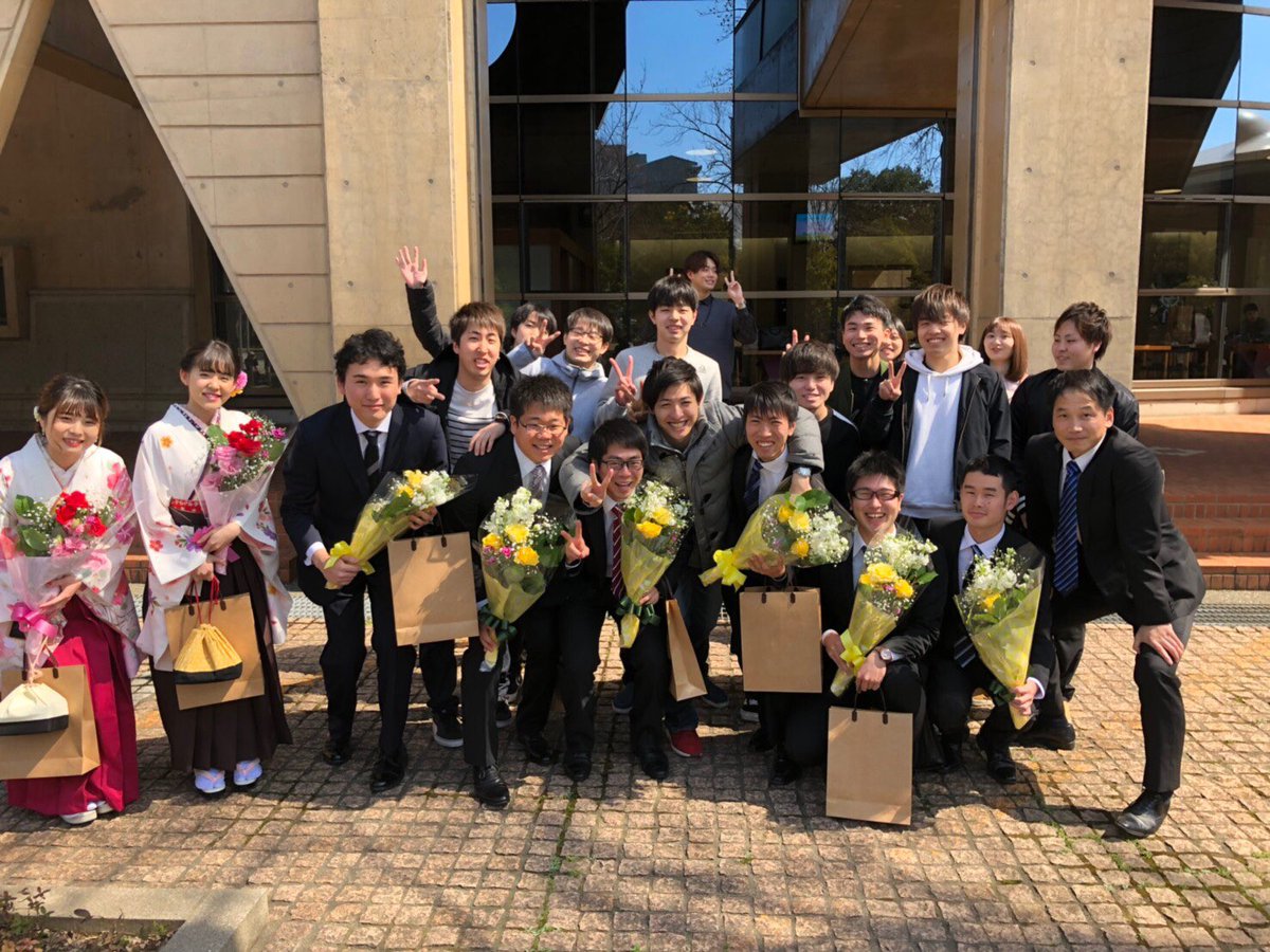 Uzivatel 金沢工業大学水泳部 Na Twitteru 本日 卒業式が行われました 4回生のみなさん 誠におめでとうございます 新たな環境での活躍を期待しています T Co 6qgituubyl