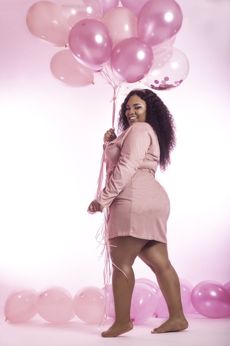 _Rissssssaaa's tweet photo. ONE TIME FOR THE BIRTHDAY BITCH🎉♓️ https://t.co/vjAySmtCt2