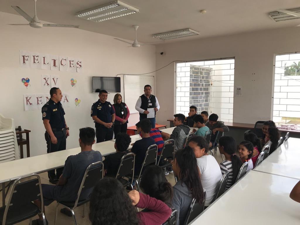 dif_tam's tweet photo. Junto a @SEGOB_mx @CNSeguridadmx @PoliciaFedMx implementamos en los #CAMEF #CAMEM en #NuevoLaredo #Reynosa #Matamoros y #Tampico el “Programa Nacional de Atención Policial a Migrantes” para garantizar la protección, orientación de #NNA que buscan llegar a los #EstadosUnidos A https://t.co/I18BarDOlq