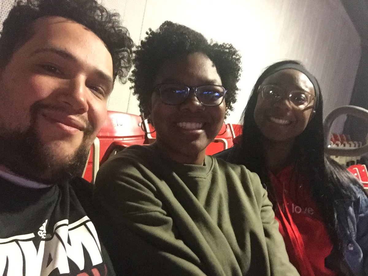 CieraJThomas's tweet photo. #MarchMadness https://t.co/ajmmR81UN7