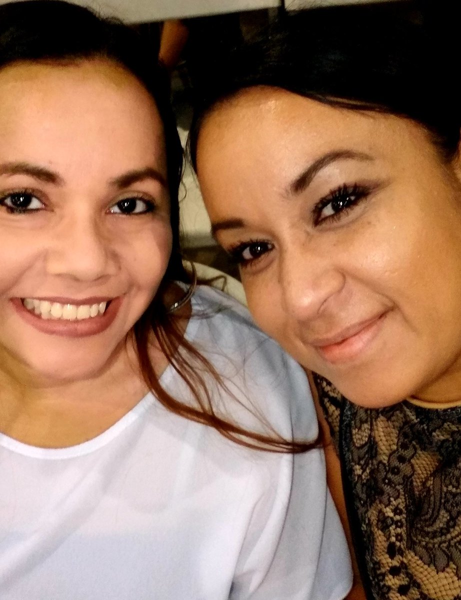 Yaskin01's tweet photo. #lmclaromusica
Esperando a Luis Miguel 🤩 https://t.co/DeiapfjWP3
