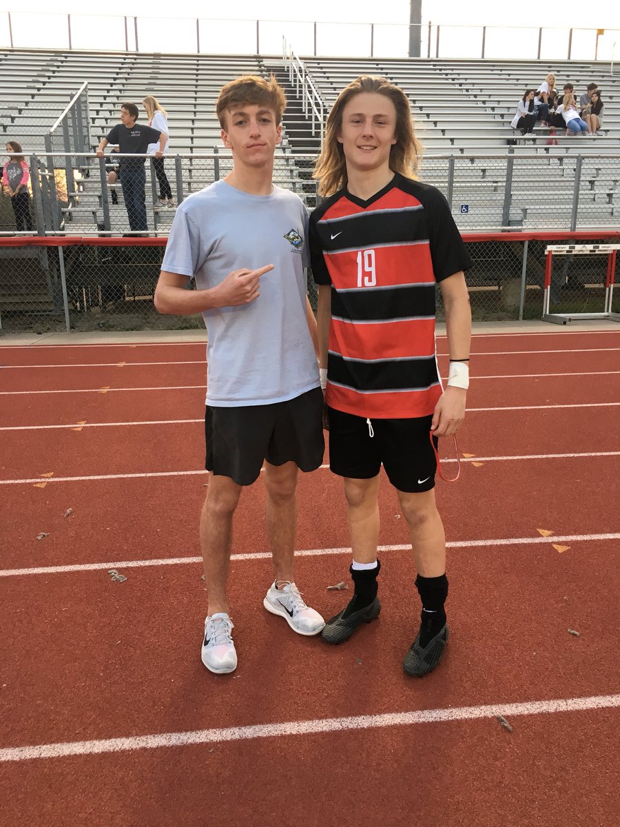 Team413784304's tweet photo. Team 4 member Caden Dodson played his heart out tonight against Bridgeport. Playoffs coming soon‼️⚽️🏈 @argylegridiron https://t.co/C43w2mV10a