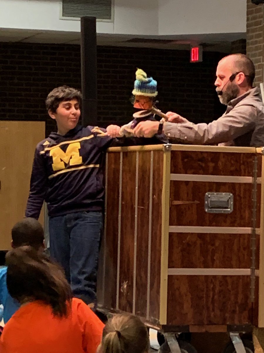 hobenrocks's tweet image. Literacy night and our first ever poetry path - A great evening with families!