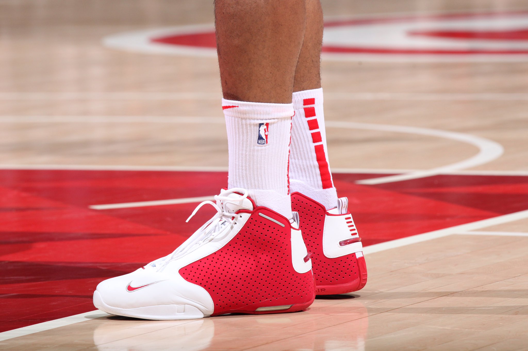 B/R Kicks on Twitter: "PJ Tucker broke out the Air Jordan Nike Zoom Flight 2K3. / Twitter