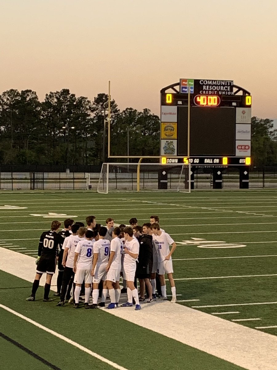 Mustang boys take on Baytown Lee  tonight to keep first in District. Go Stangs!