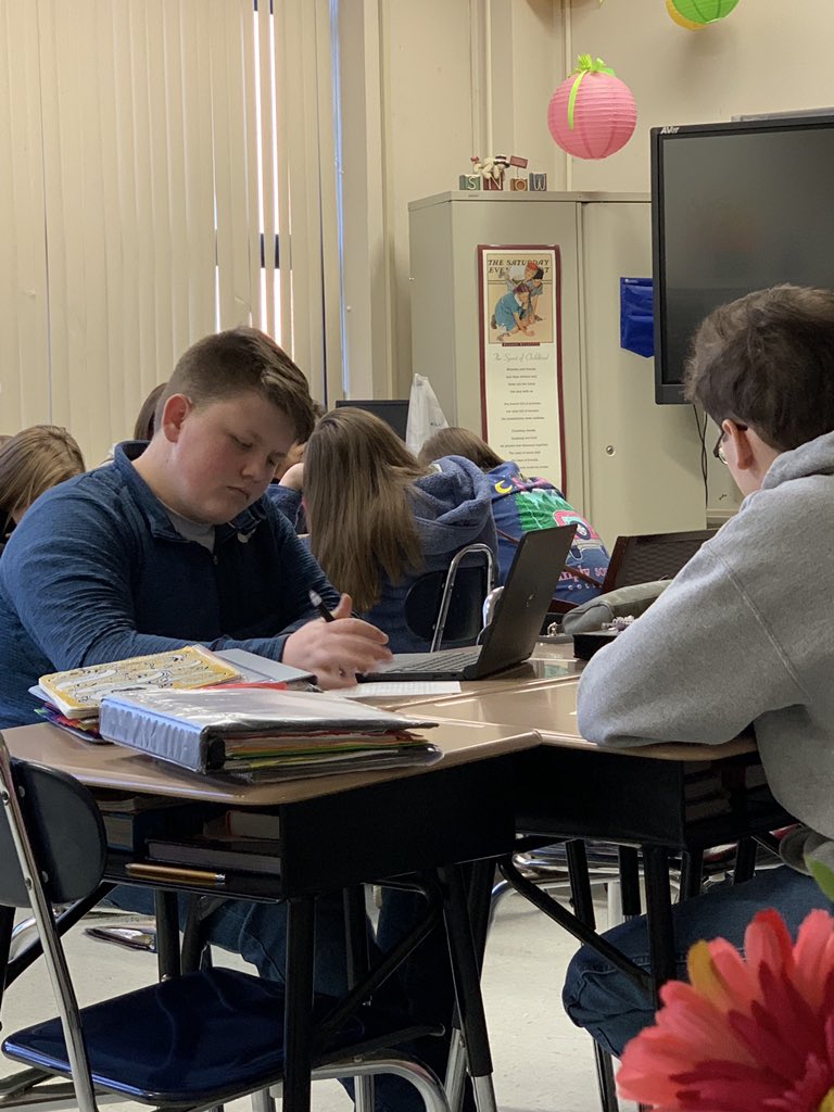 kcmspanthers1's tweet photo. Ms. Irvin’s students using an online rhyming dictionary for poetry writing. Chromebooks were provided by #KEDC and the Link Grant! #readky 
p.s. Coffee Shop Poetry coming soon! https://t.co/SS6wknqCB0