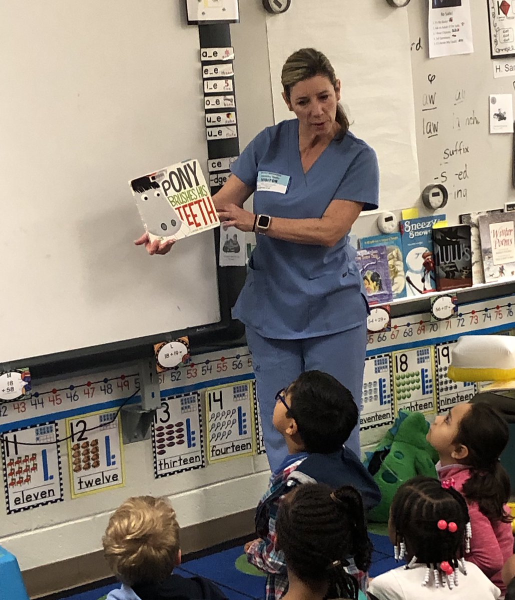 pamela_estesMES's tweet photo. Even Miss Debbie, a dental hygienist, must have known about our reading challenge! She brought a book to share with Ss about taking good care of their teeth! @CarmelColts @heidisansga #CCSDkidsread #GETCHEROKEEREADING #CCSDfam #freetoothbrushandfloss https://t.co/MTmV0D7LO4
