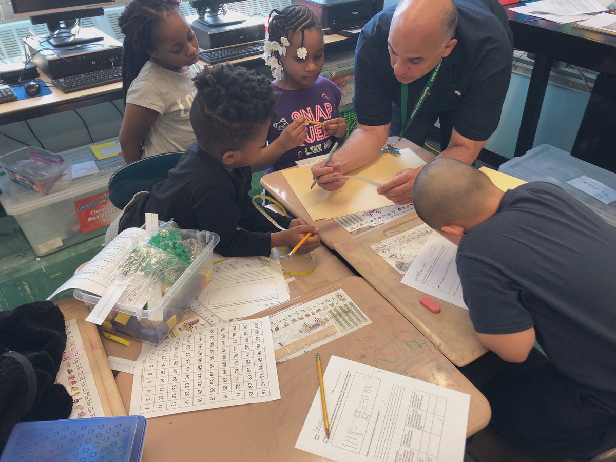StefLujanNTN's tweet photo. Explore & measure! Anything can be possible with a math toolkit! #ntnmethodologies #SMP5 #SMP1 @PS18si @NTNMATH https://t.co/Ik6CHnKPUS