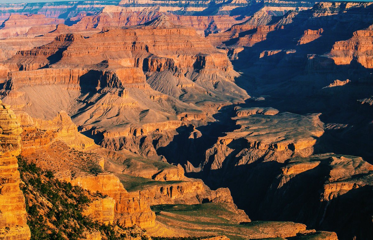 Swipe —-> to see the inspiration for our “Grand Canyon” colorway. For LYS Day, we are excited to be a part of helping to conserve our adopted home state by donating 10% of the sales to @grand_canyon_conservancy! Happy 100th birthday!