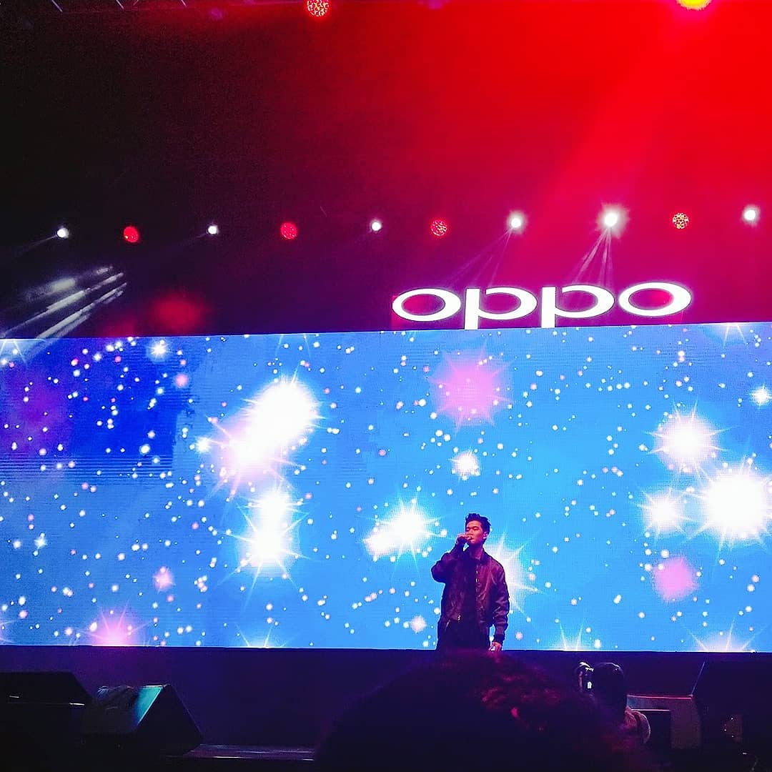 Elinking_eSIM's tweet photo. Come With Elinking👉https://t.co/Evt4IDir0W
Light the night up in OPPO F11 Pro Malaysia Launch Event✨✨
#OPPOF11Pro #Elinking #eSIM #BrilliantPortrait #Android #DurianMan https://t.co/thFugiIaA2