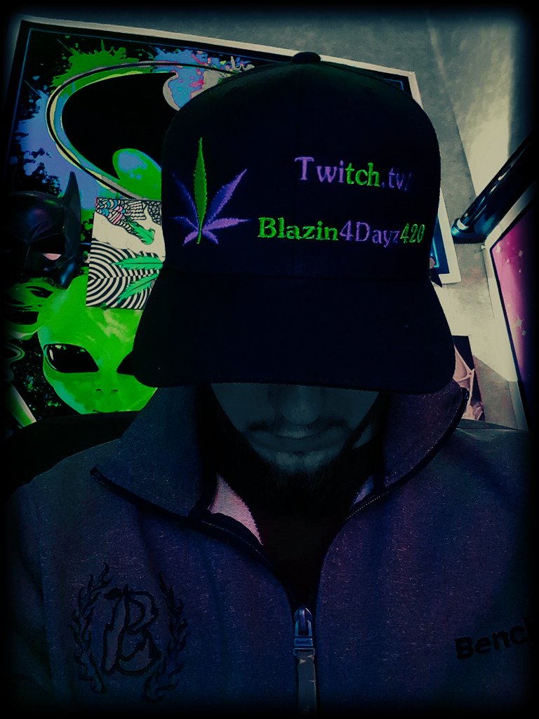 Blazin4dayz1995's tweet photo. Come chat have a laugh while i get super baked LIVE NOW!!!  https://t.co/OiTAqO4TyM #COD #BO4 #Blackout @MonShotta @KraftyKaylub @badwillyjonez @SmokeStreaming @PromoteStreams @PromoteGamers @SGH_RTs @Gamers4Gamers_ @Rt_grizz @PulseGaming2019 @ItsGamerRTs https://t.co/k4eR2OVnyJ